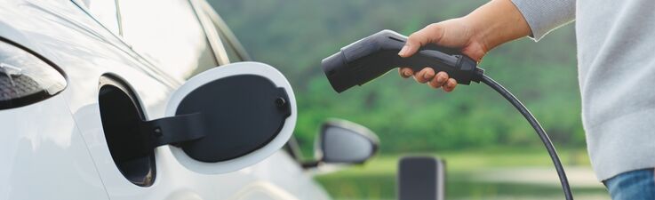 Tethered vs Untethered EV Chargers - Which Should I Choose?